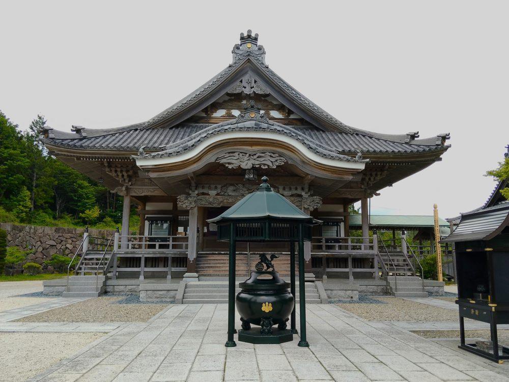 寺院の本堂